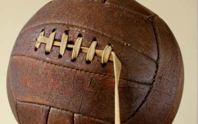 18 Panel Vintage Football