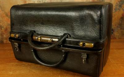 Leather Gladstone Vanity Bag
