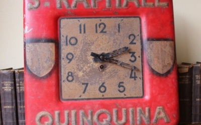 Quinquina French Red Clock