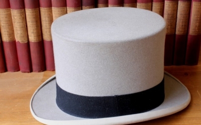 Grey Topper