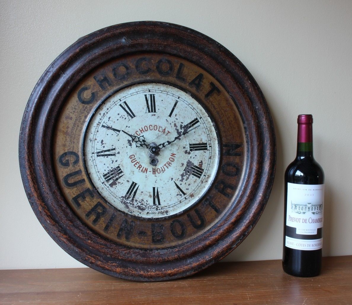 Fabrique de Chocolat Decorative Wall Clock